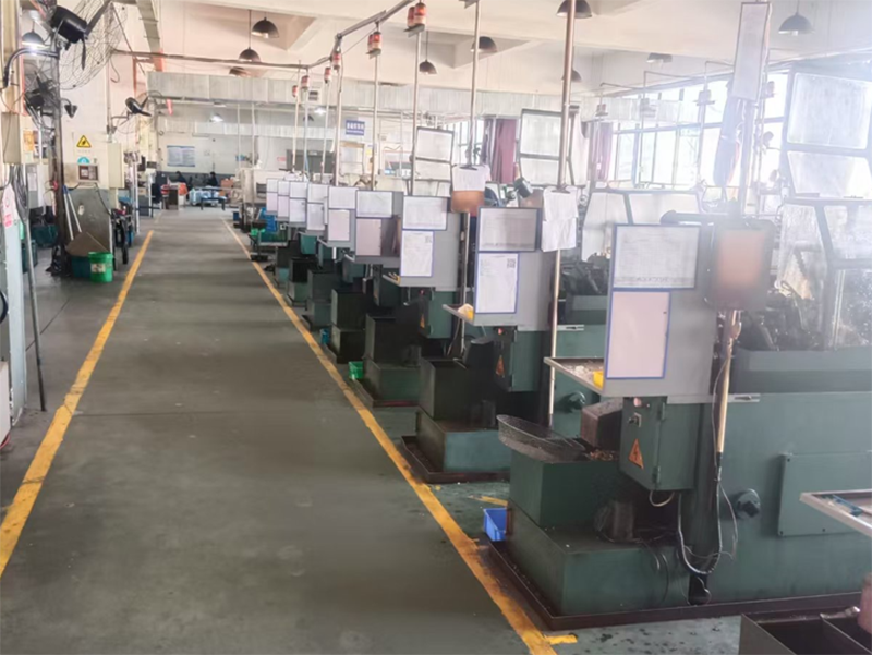 Machine-processing-equipment-Automatic-Cam-Lathe